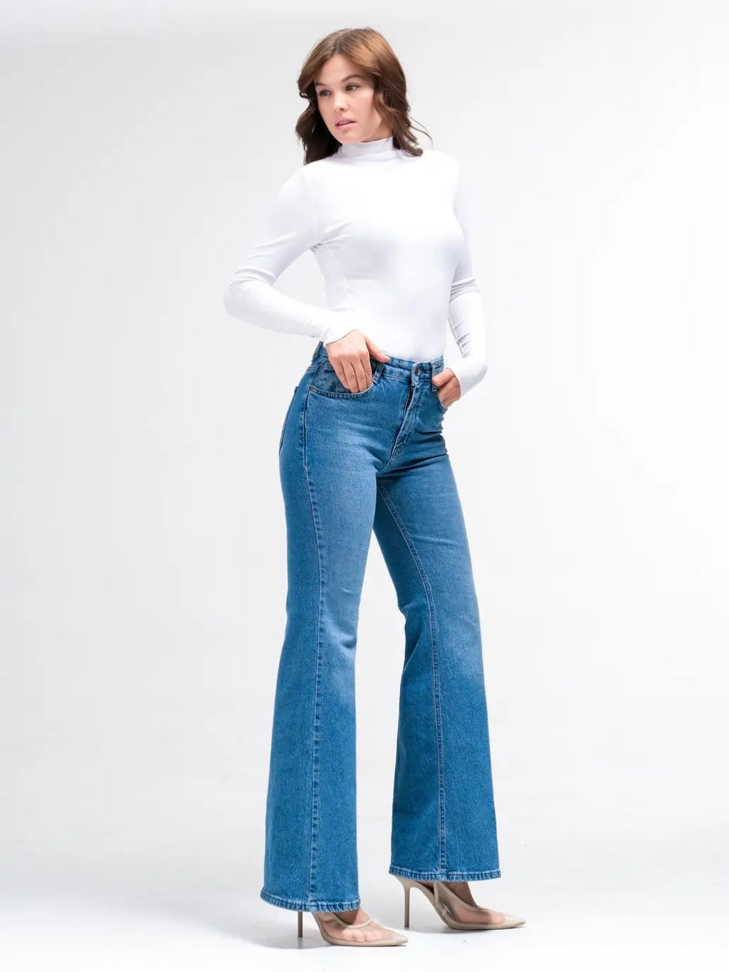 LUC Spanish Jean